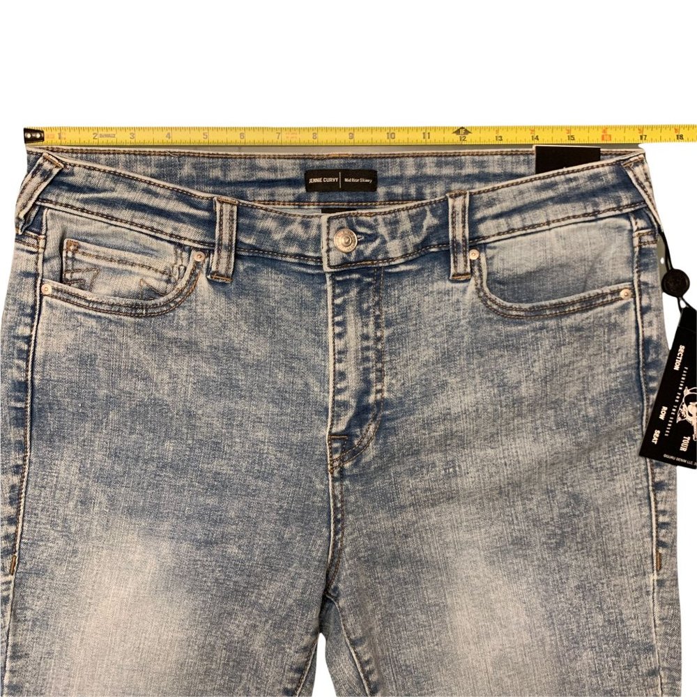 NWT True Religion Jennie Curvy 10" Rise Skinny Cut Off Hem Size 32 Jeans - Picture 11 of 16